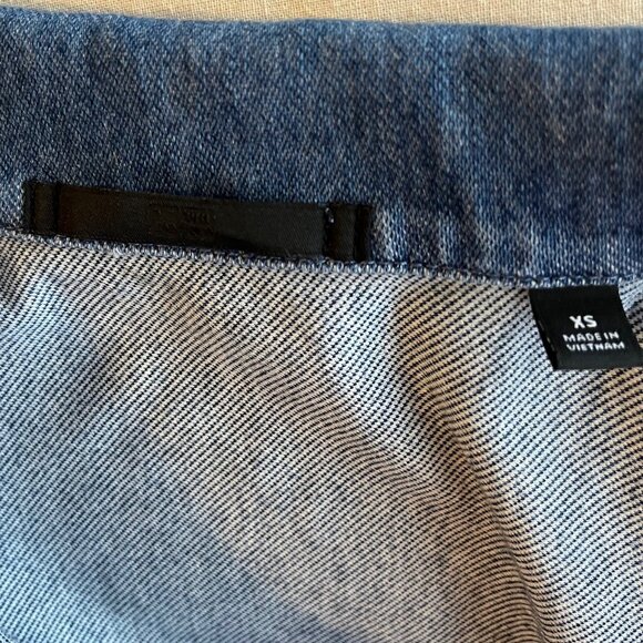 Uniqlo Relaxed Cotton Denim Jacket | Size XS - Picture 9 of 10